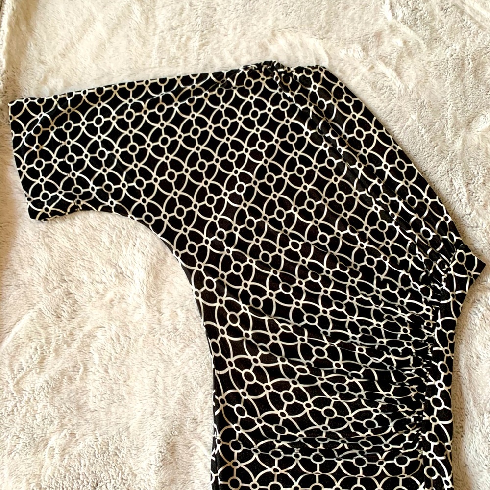 One shoulder top